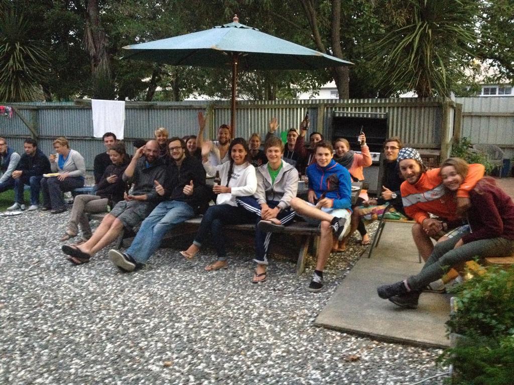 הוסטל כרייסטצ'רץ' Around The World Backpackers מראה חיצוני תמונה